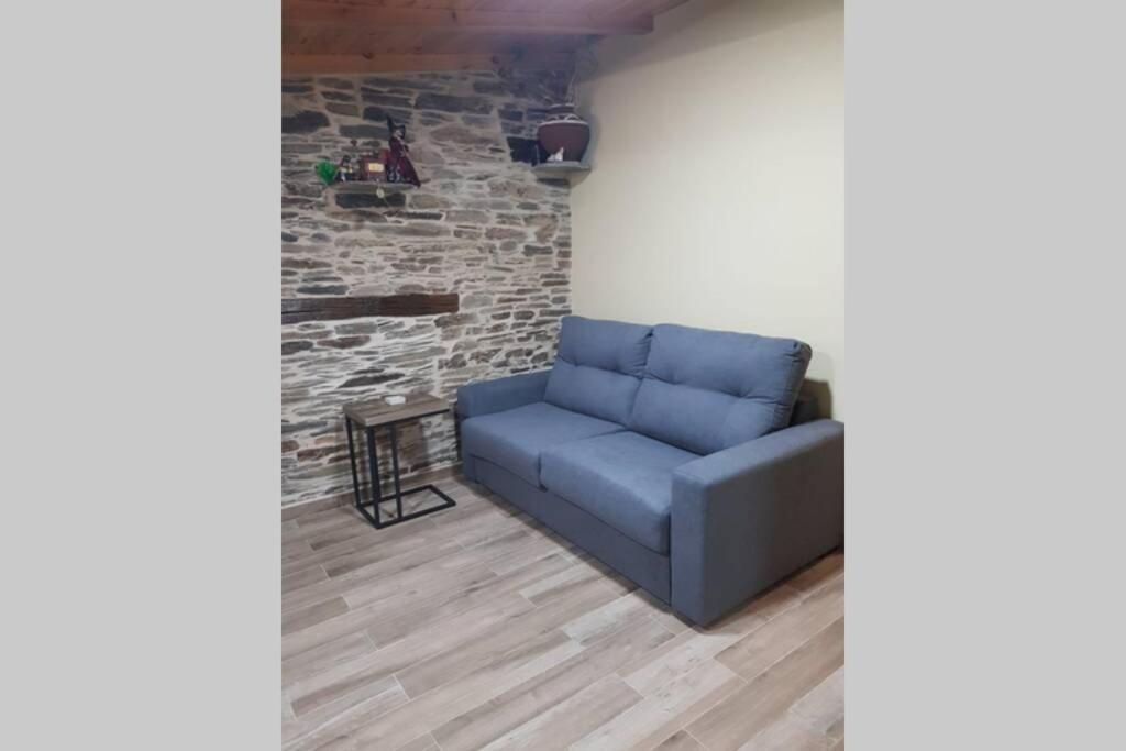 Apartamento Con Vistas Al Rio A Solaina Samos Eksteriør billede